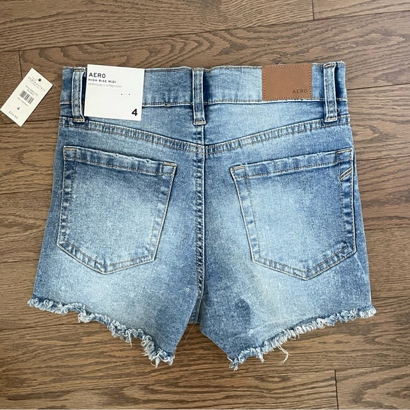 Aeropostale Stretchy High Rise Shorts - Medium Wash - Distressed - Raw Hem - NWT - Picture 6 of 12